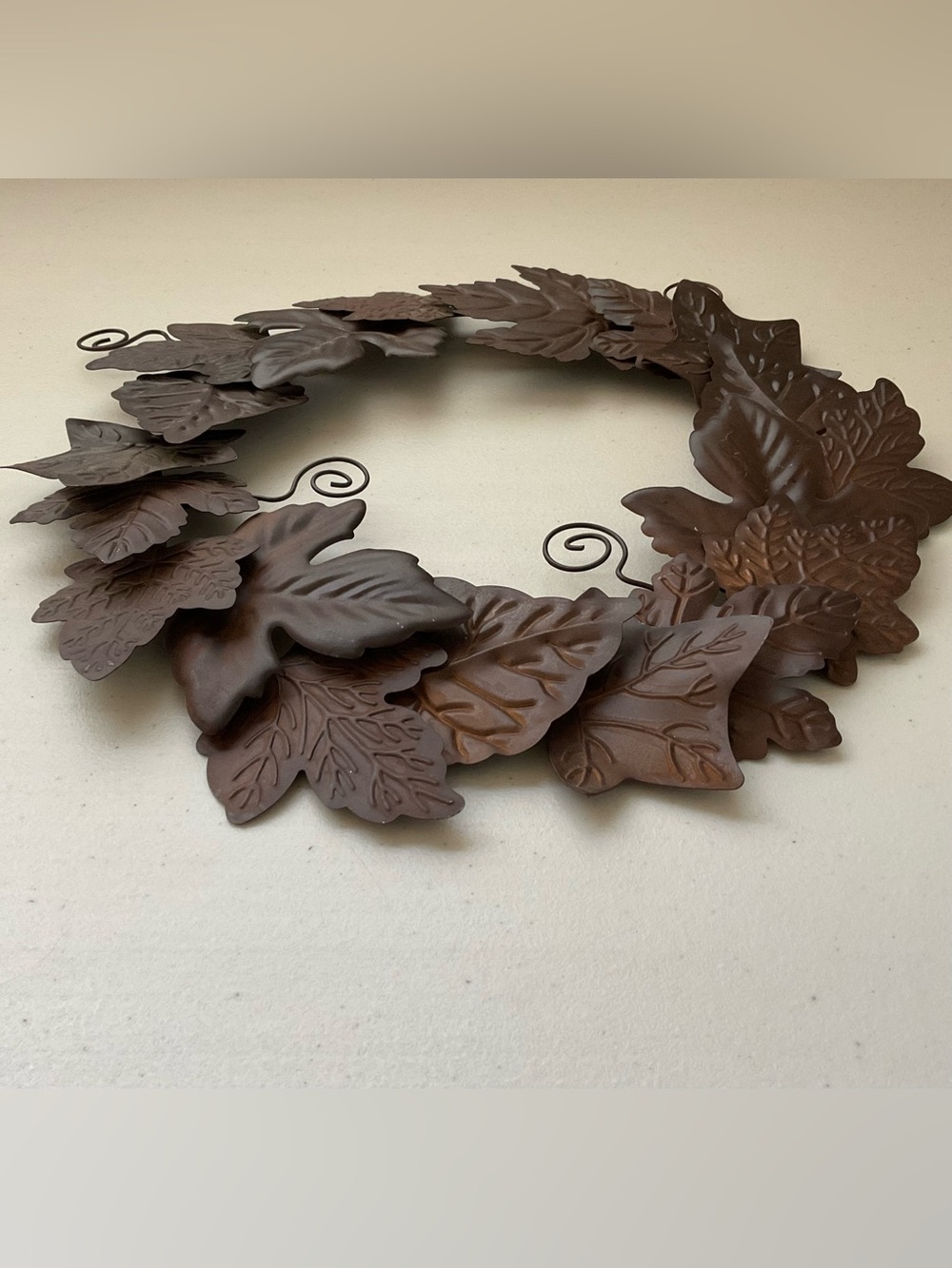 Rustic Brown Metal Leaf Wreath - Home Holiday Decor - Picture 3 of 6